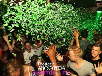 confetti groen wit.jpg